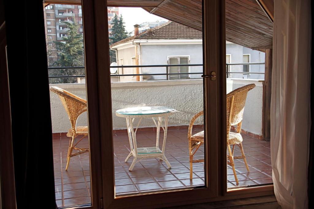 טיראנה Hotel De Paris מראה חיצוני תמונה