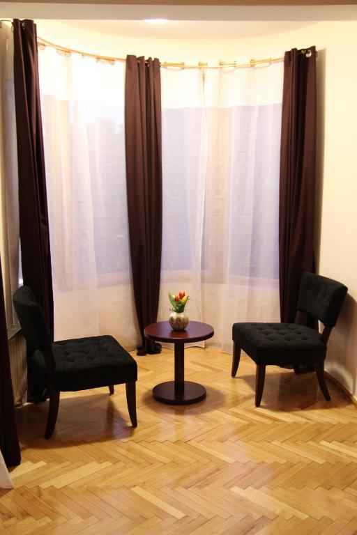 טיראנה Hotel De Paris מראה חיצוני תמונה