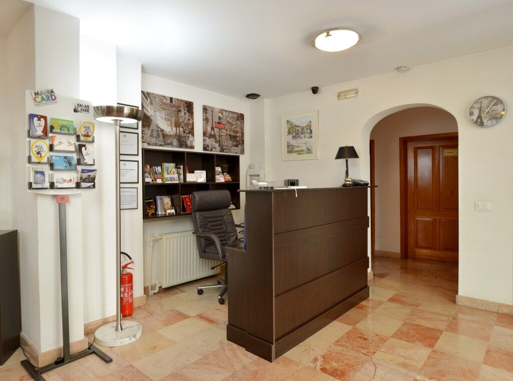 טיראנה Hotel De Paris מראה חיצוני תמונה